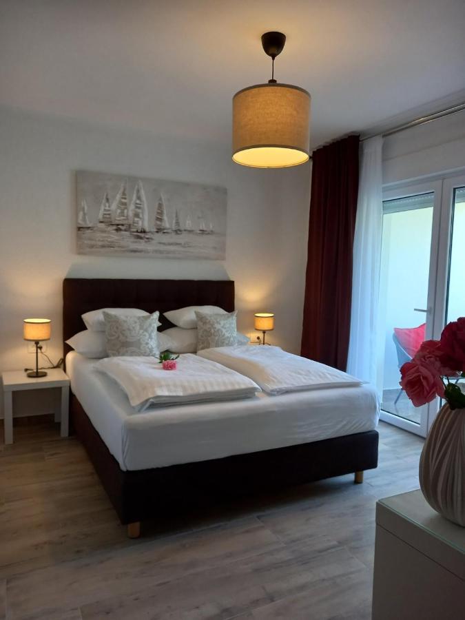 Garfild 1 Guest House Нови-Винодолски Экстерьер фото