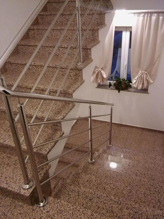 Garfild 1 Guest House Нови-Винодолски Экстерьер фото